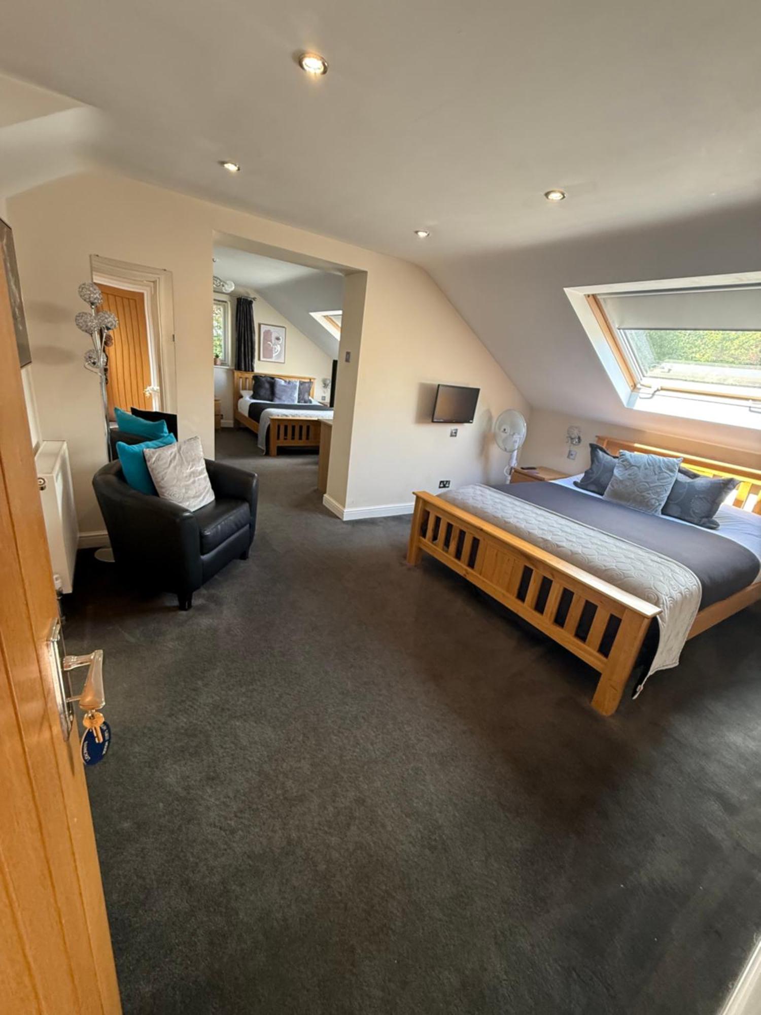 Barncroft Luxury Bed & Breakfast Solihull Exterior foto